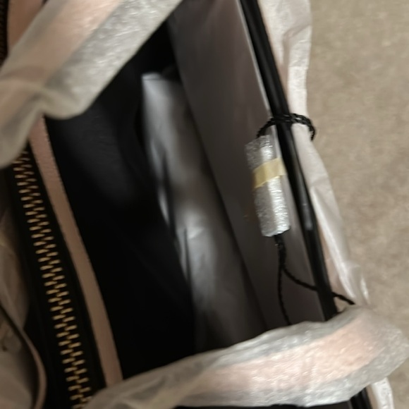 NEW Marc Jacobs Pink Leather Tote Bag - Picture 7 of 9